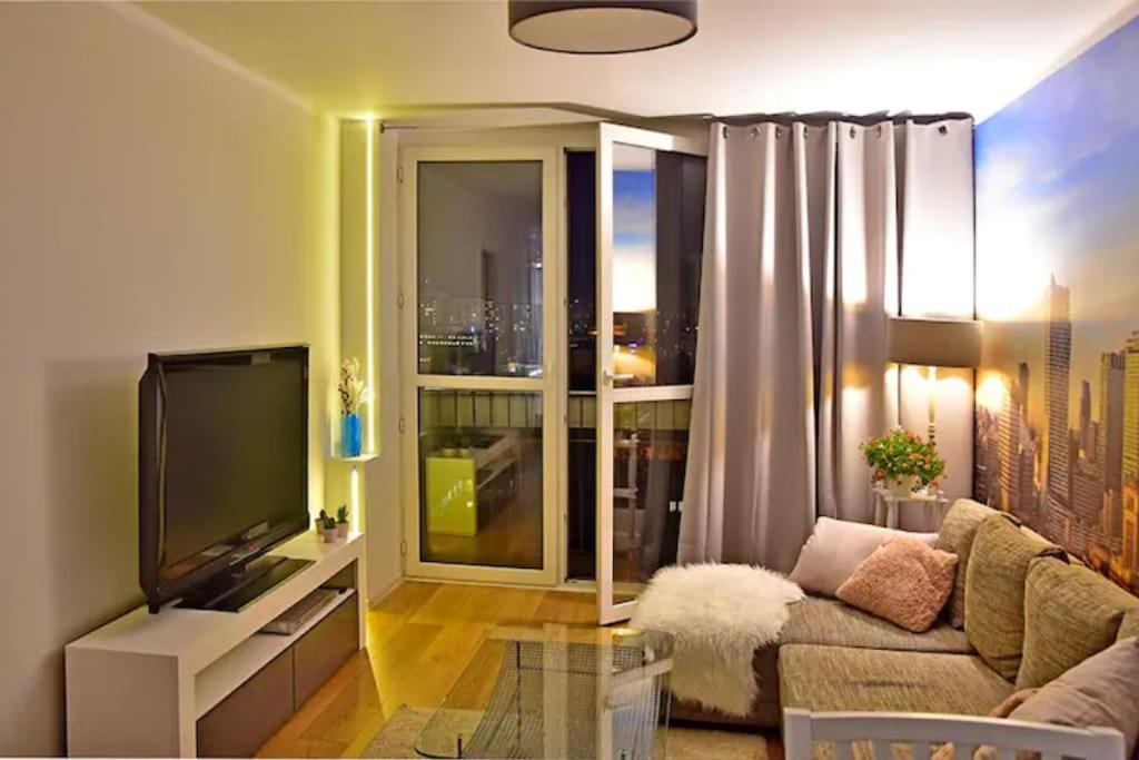 City Center-Comfortable And Stylish Apartment- P2 Варшава Екстериор снимка
